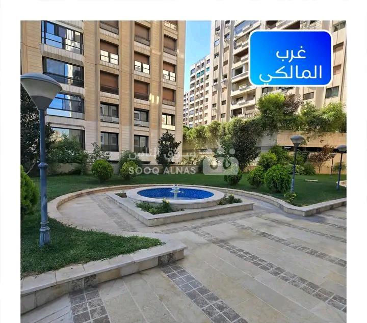 للبيع منزل طابق تاني ٣٢٠م