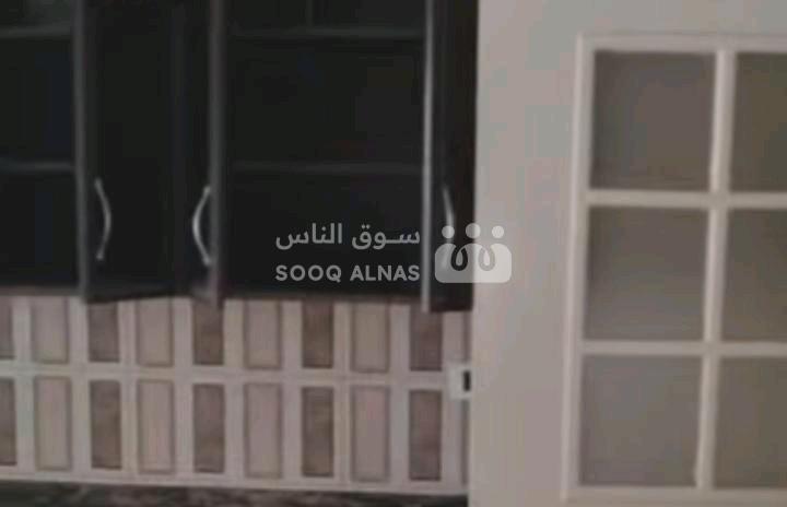 شقة أرضية في حي القصور