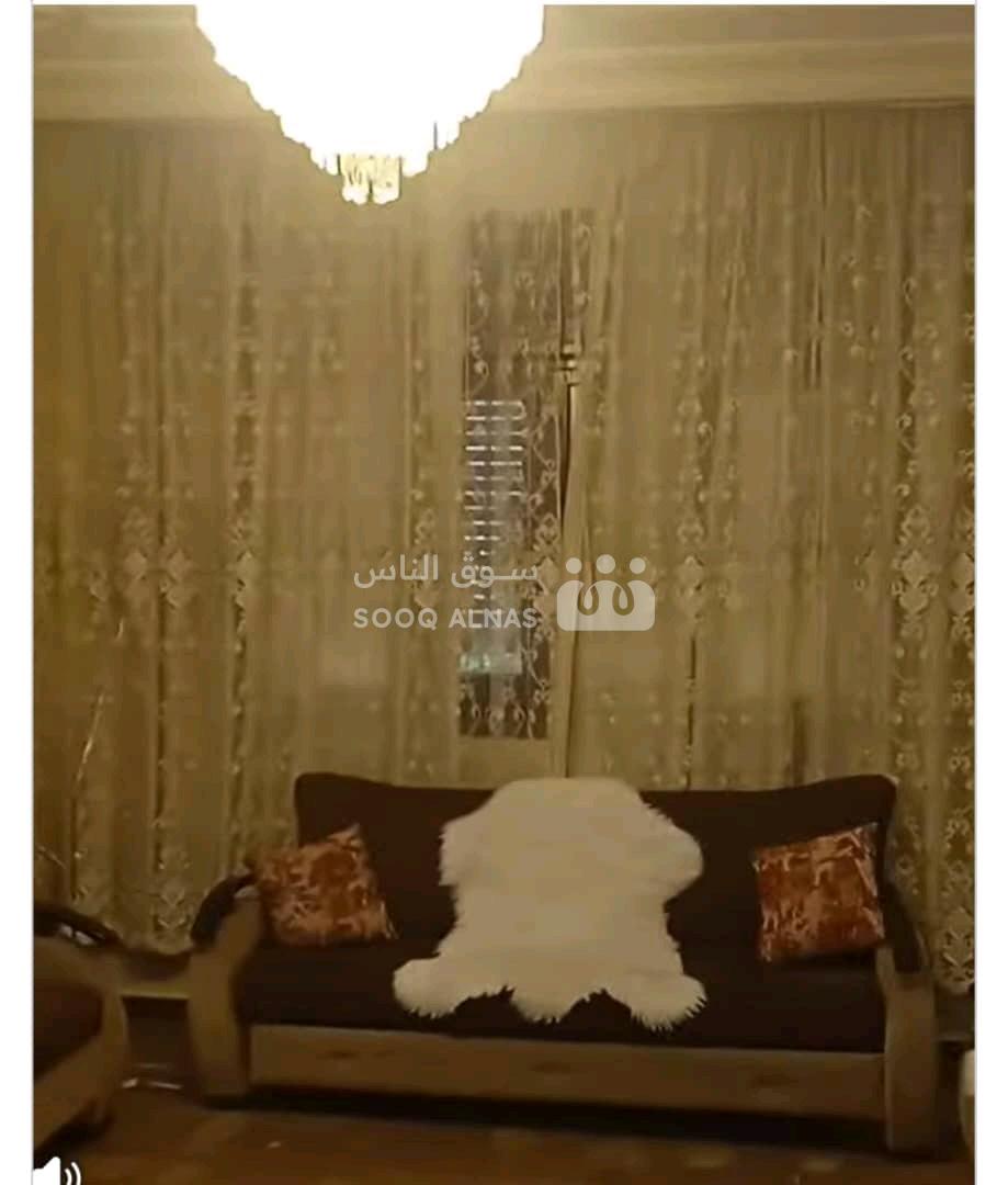 شقة طابق تاني فني للبيع