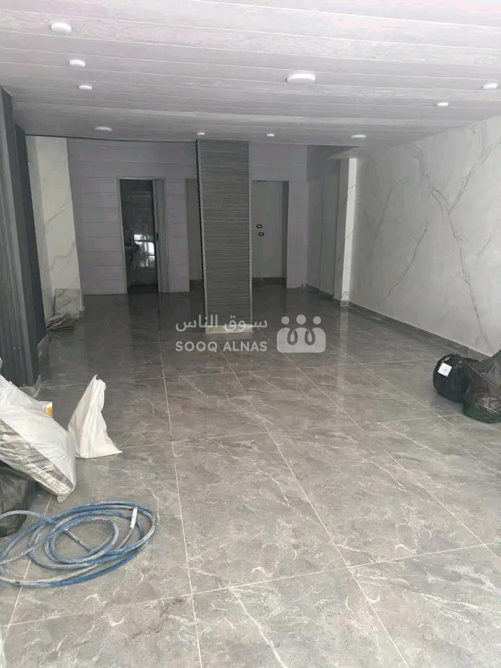 تجاري للإيجار