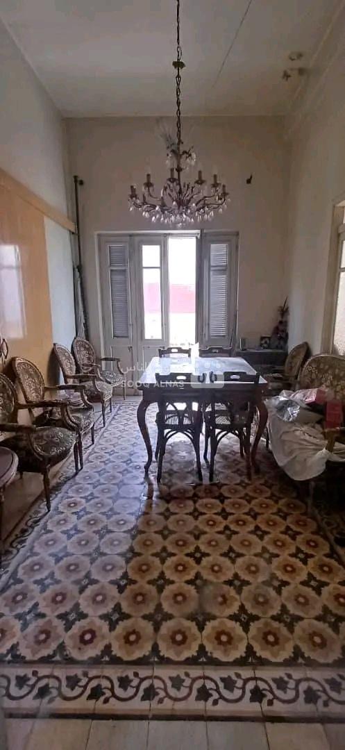 للبيع منزل طابق تاني اربع غرف