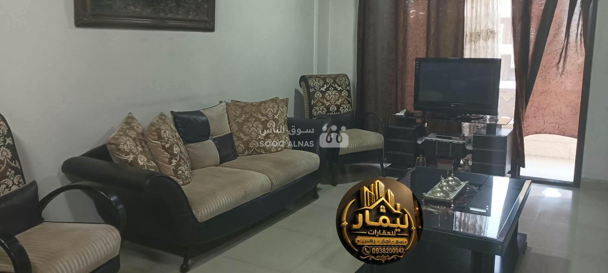 شقة للبيع في شارع الثورة اللاذقية