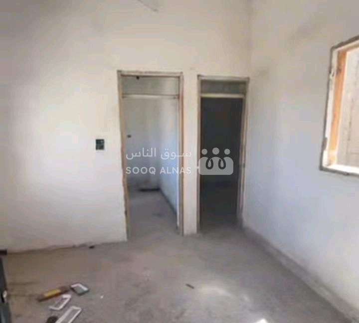 شقة في دير الزور مقابل التربية القديمة