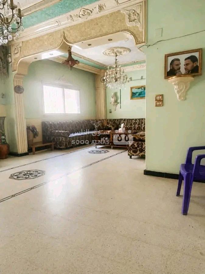 للبيع كتلة عربية 200م
