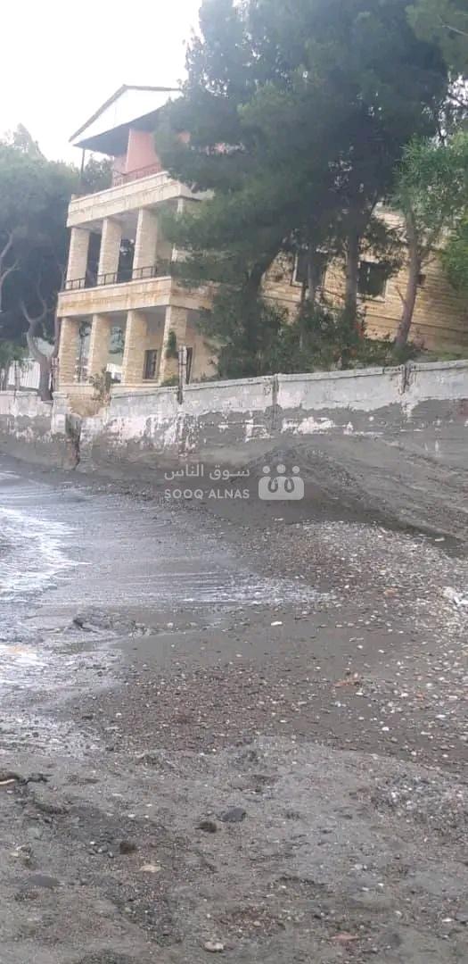 أبنية سكنية