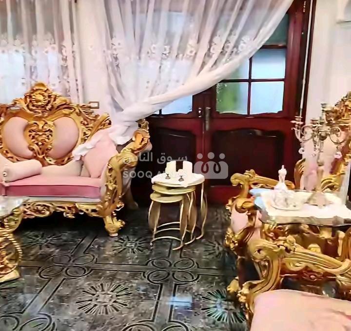 شقة على طريق الشام بالقرب من دوار الجامعة