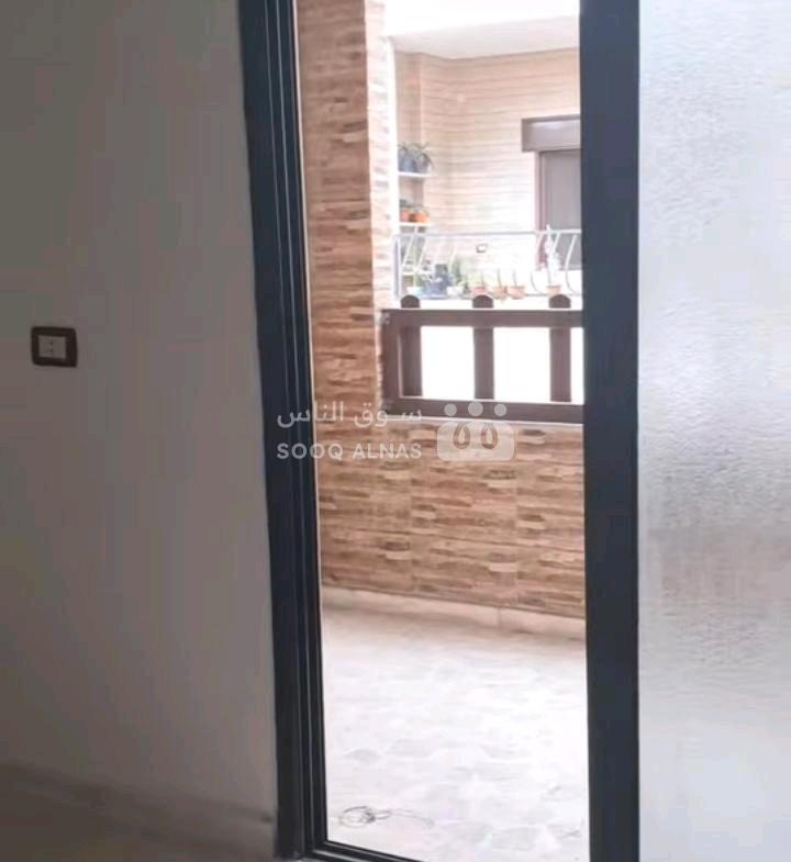 شقة في شارع بيت الطويل رقم 1