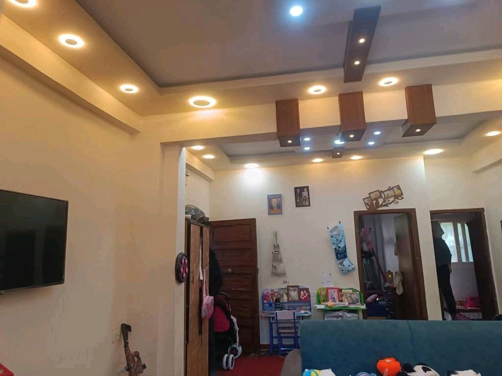 شقة طابق اول للبيع