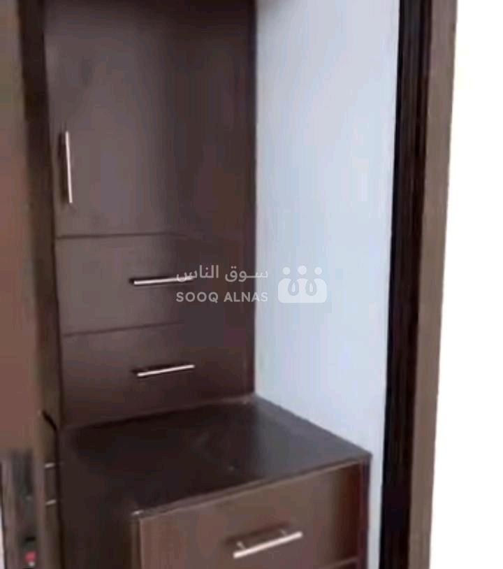 شقة طابق رابع للاجار