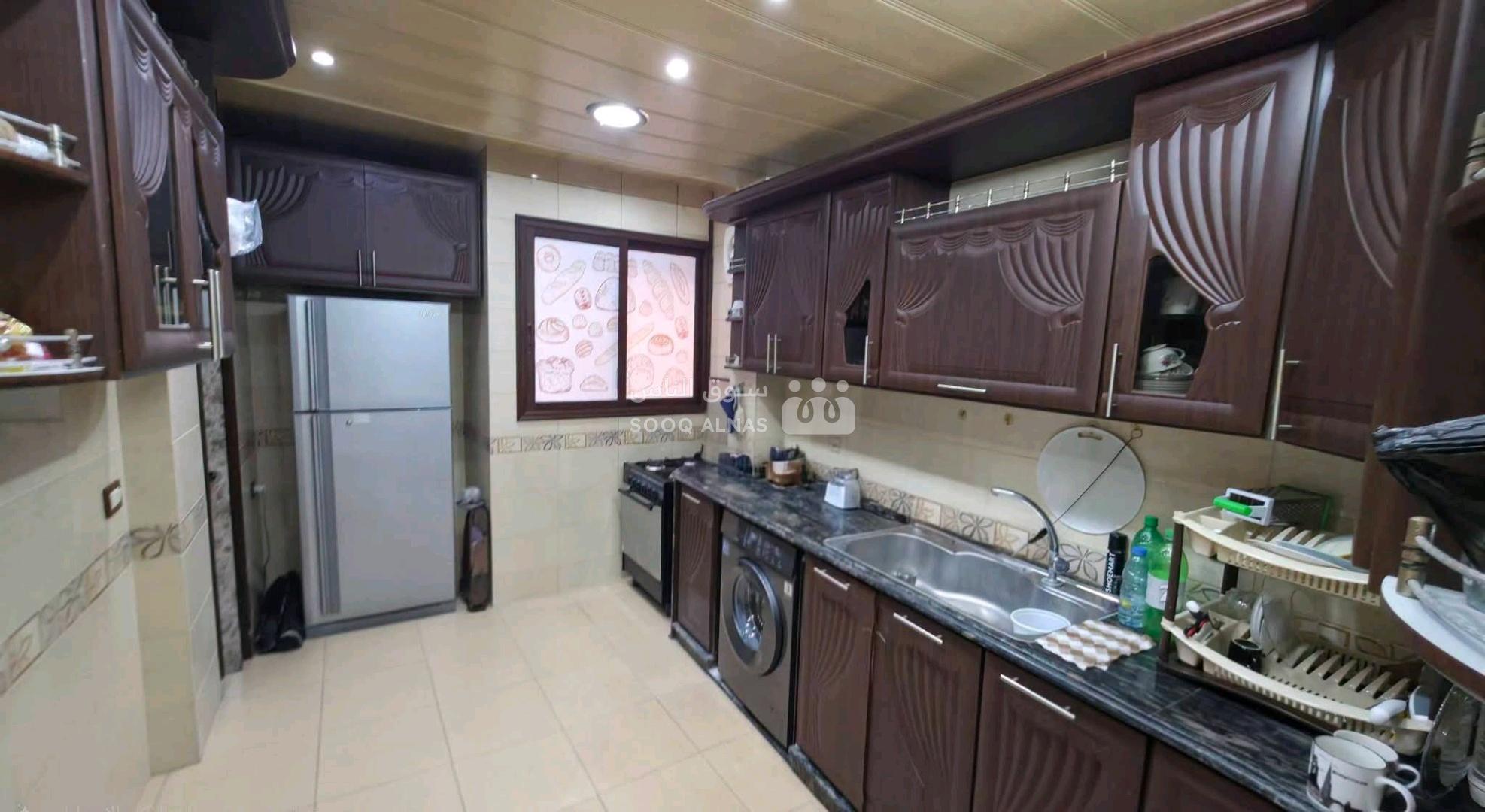 للبيع شقة سكنية تاني فني