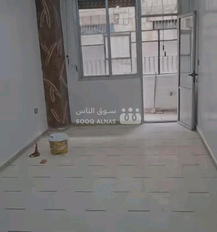 شقة بكفربطنا مقابل السوق التجاري دخلة مشفى الشرق