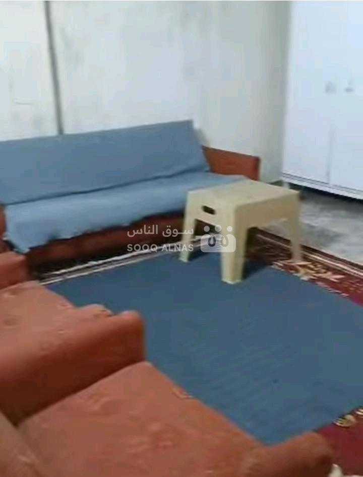 شقة طابق أول بالتأمينات