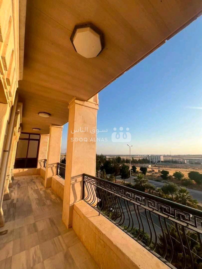 منزل للايجار خلف حلويات سلورة