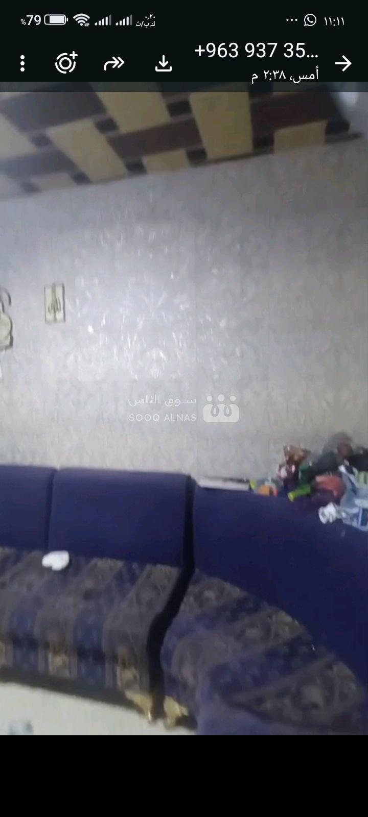بيت في جانب دوار معرت مصرين جانب جامع عثمان بن عفان