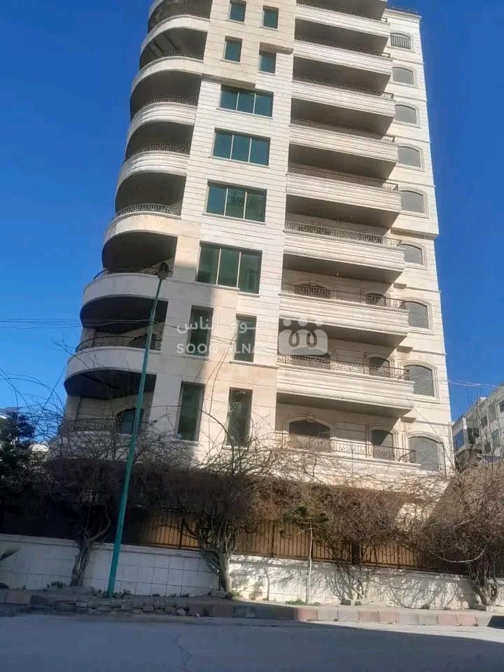 أبنية سكنية