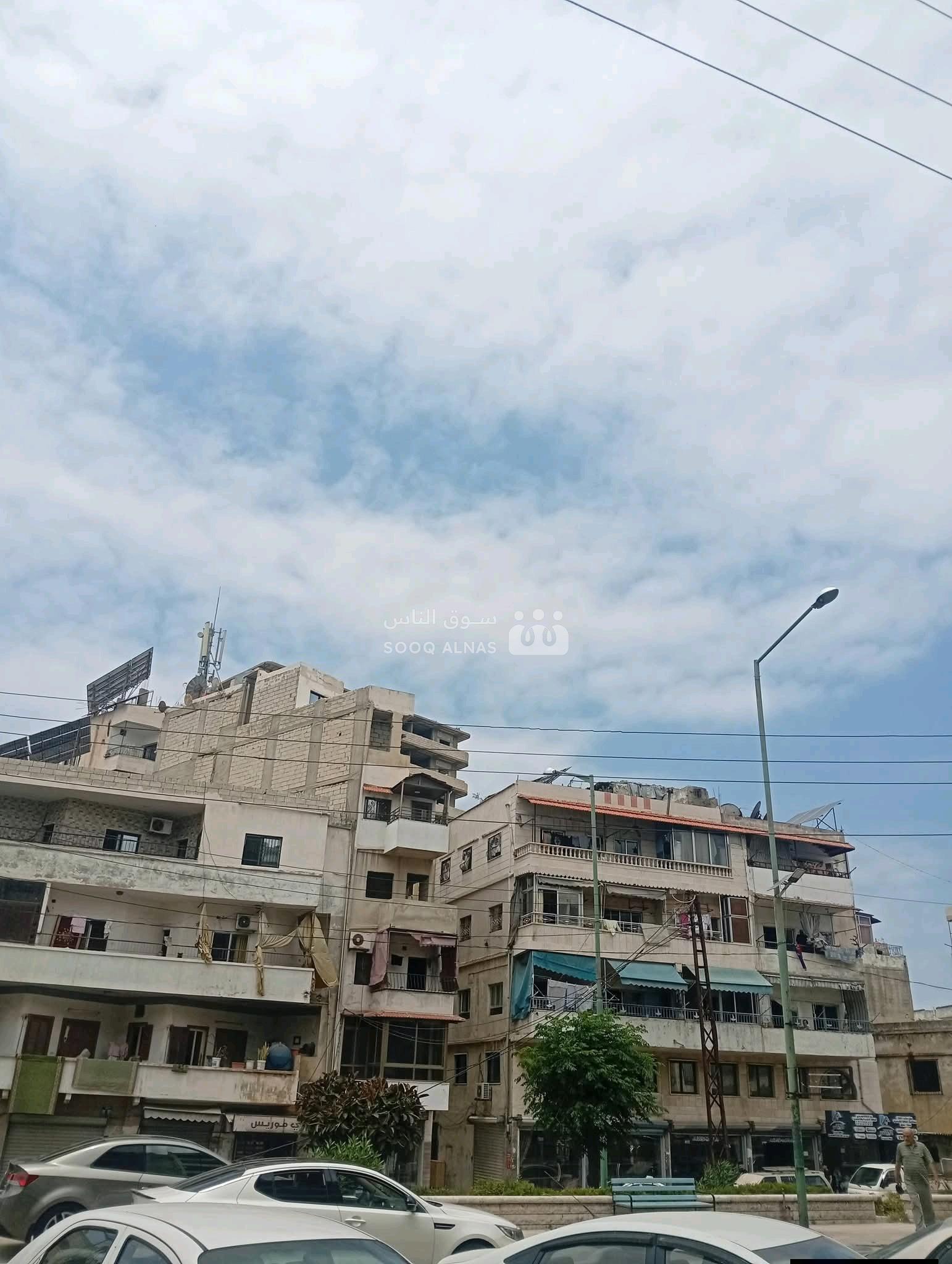 تجاري للبيع
