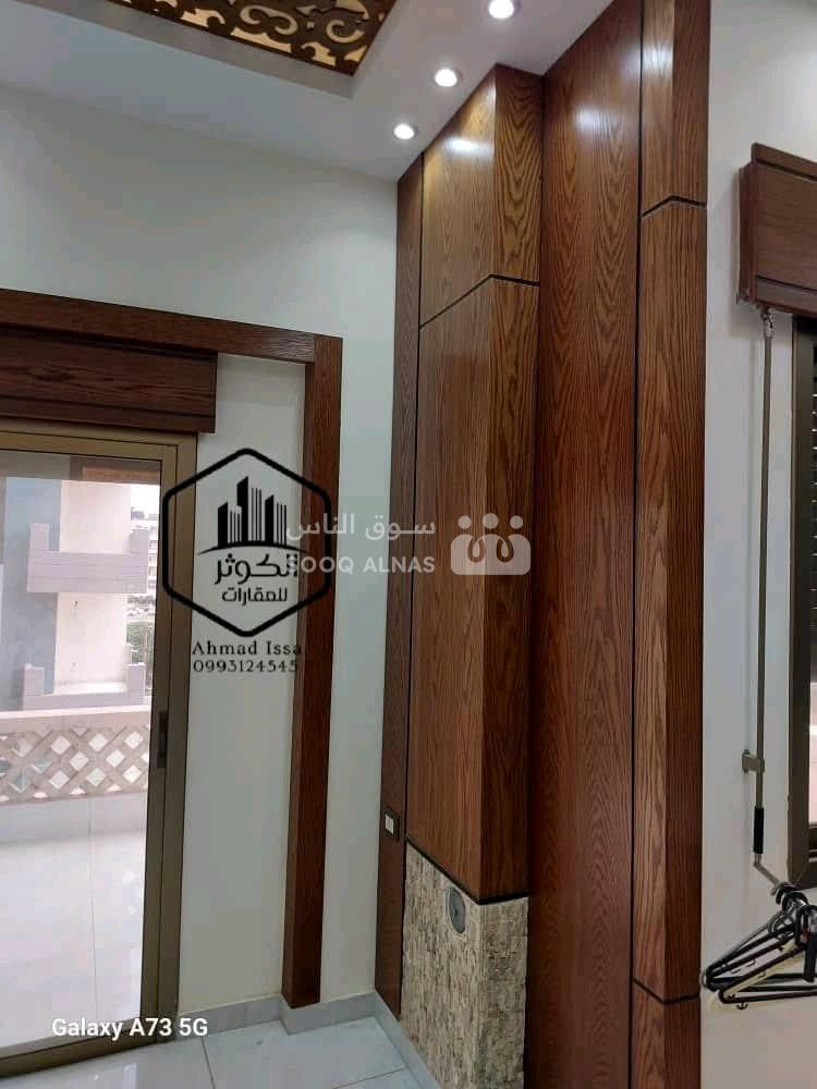 شقة طابق تاني فني للبيع