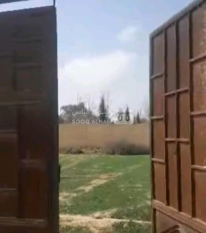 مزرعة في دير العصافير