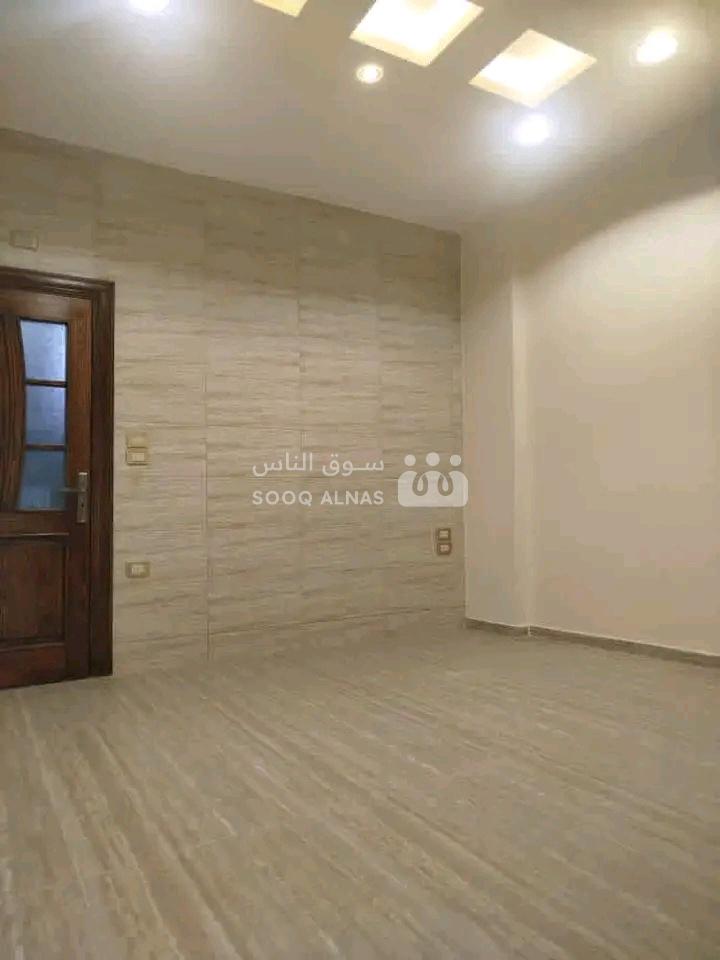 للبيع شقة طابق اول سوبر ديلوكس