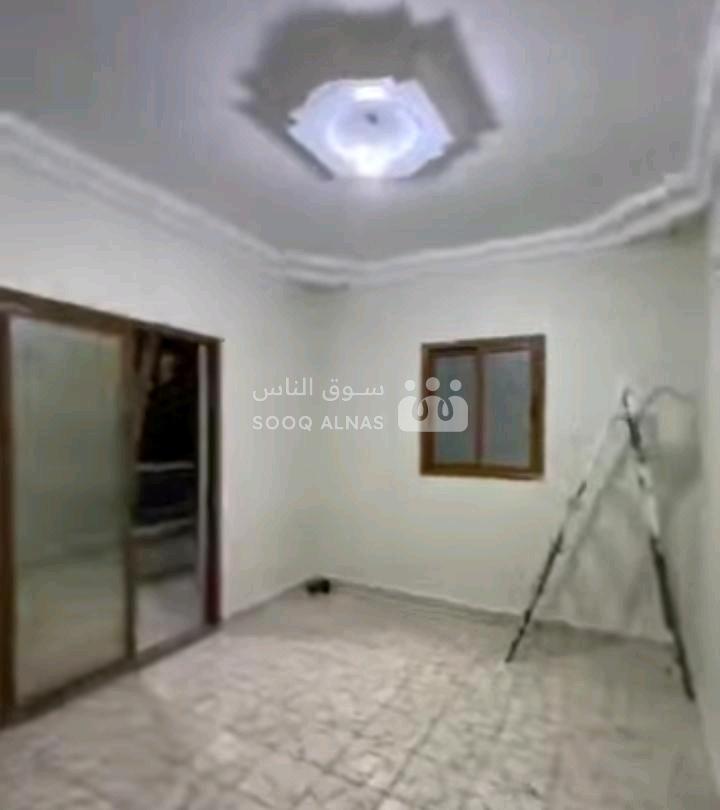للاجار منزل في مفرق جامع الجنان