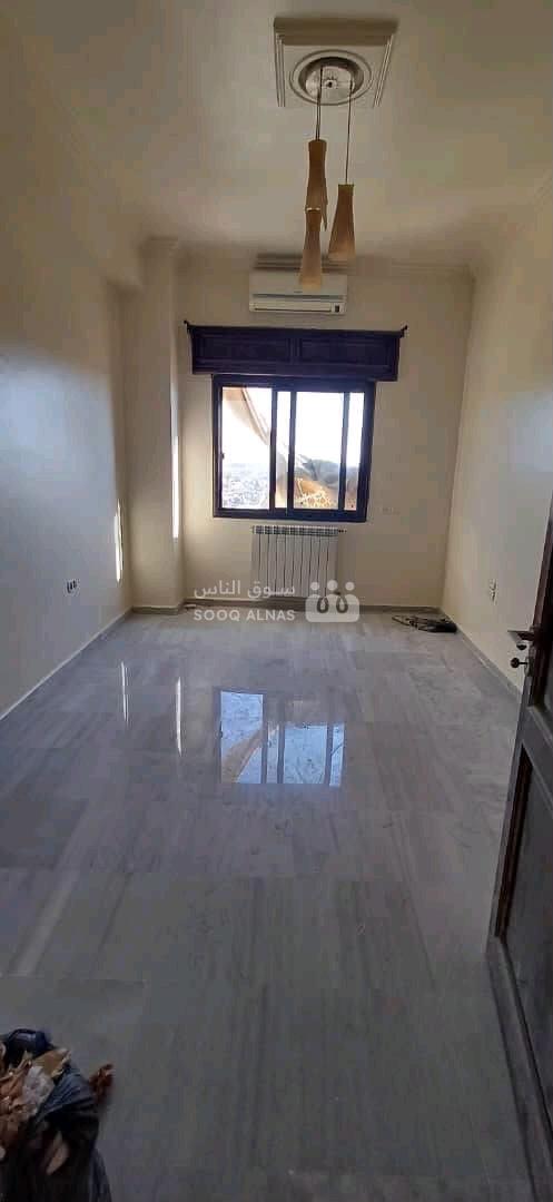 شقة طابق تالت للبيع