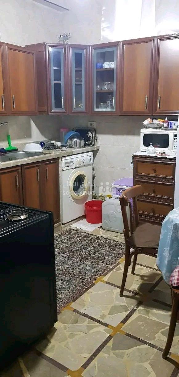 شقة للايجار مع جنينة