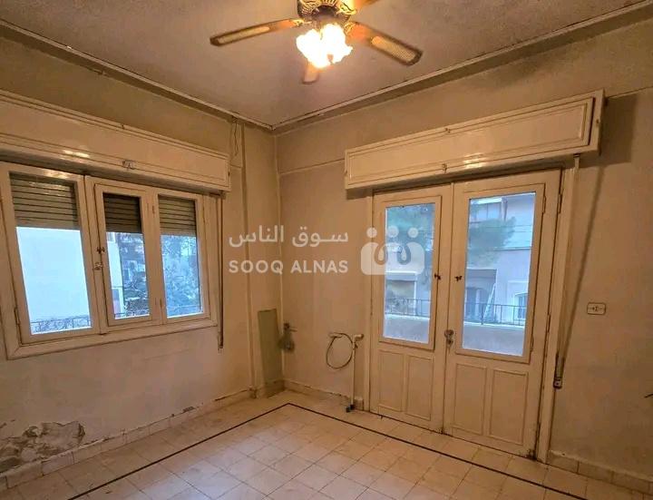 للبيع منزل مقابل اميره الطيران
