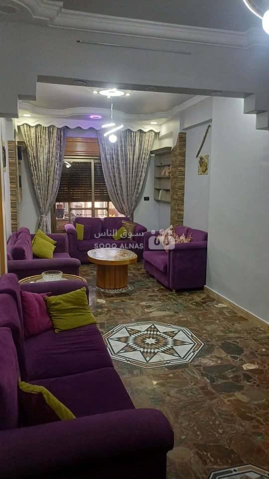 للأجار لسنوي شقة مفروشة كورنيش لميدان قرب جامع الحسن