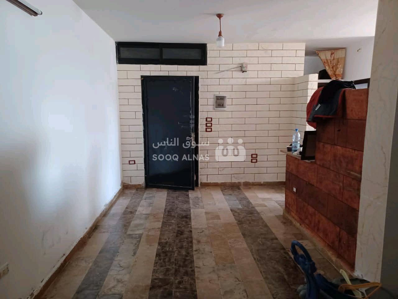 شقة 3 وصالون للايجار