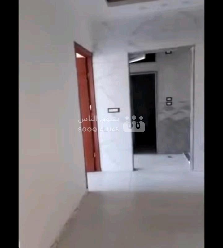 شقة للايجار رابع فني