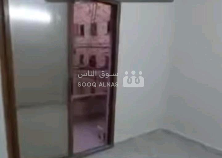 للاجار ب الأعظمية