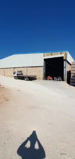 هنكار للايجار مساحة 1800م