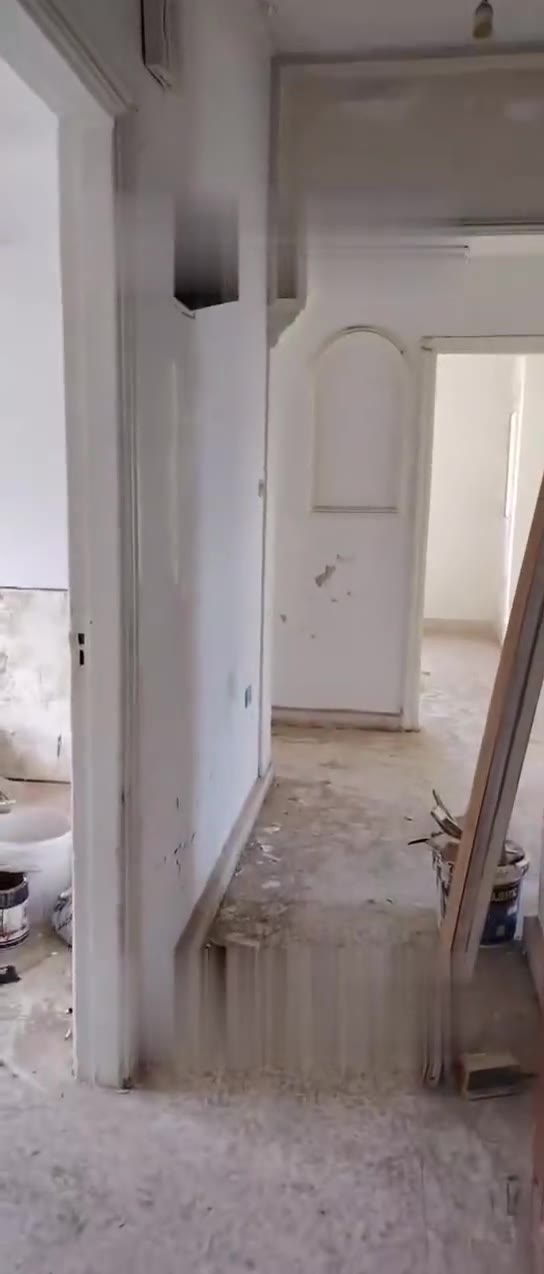شقة بالوعر طابق تالت للبيع