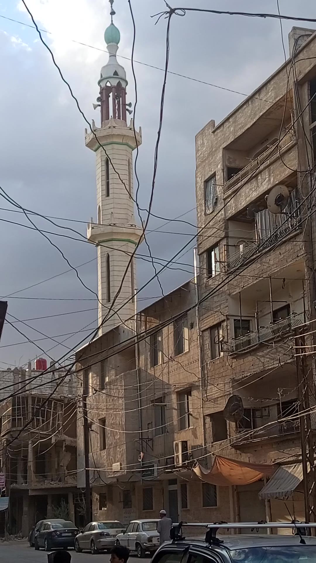 للبيع شقة في عين ترما الزينية قرب جامع خالد بن الوليد