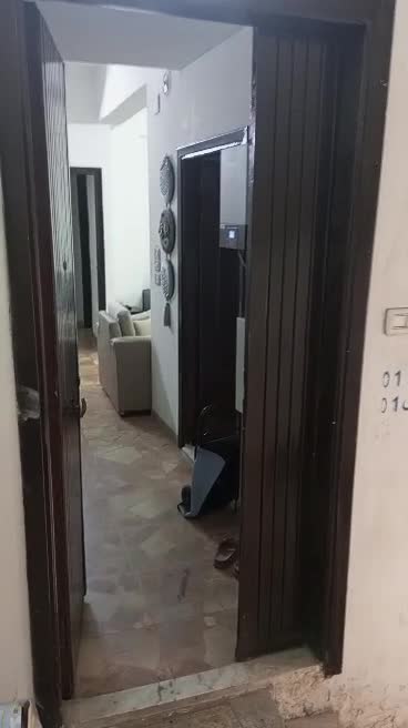 شقة غرفة و صالون للبيع