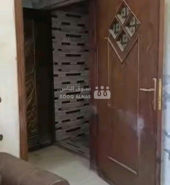 شقة مقابل فرن شمسين بين النعيم والدله