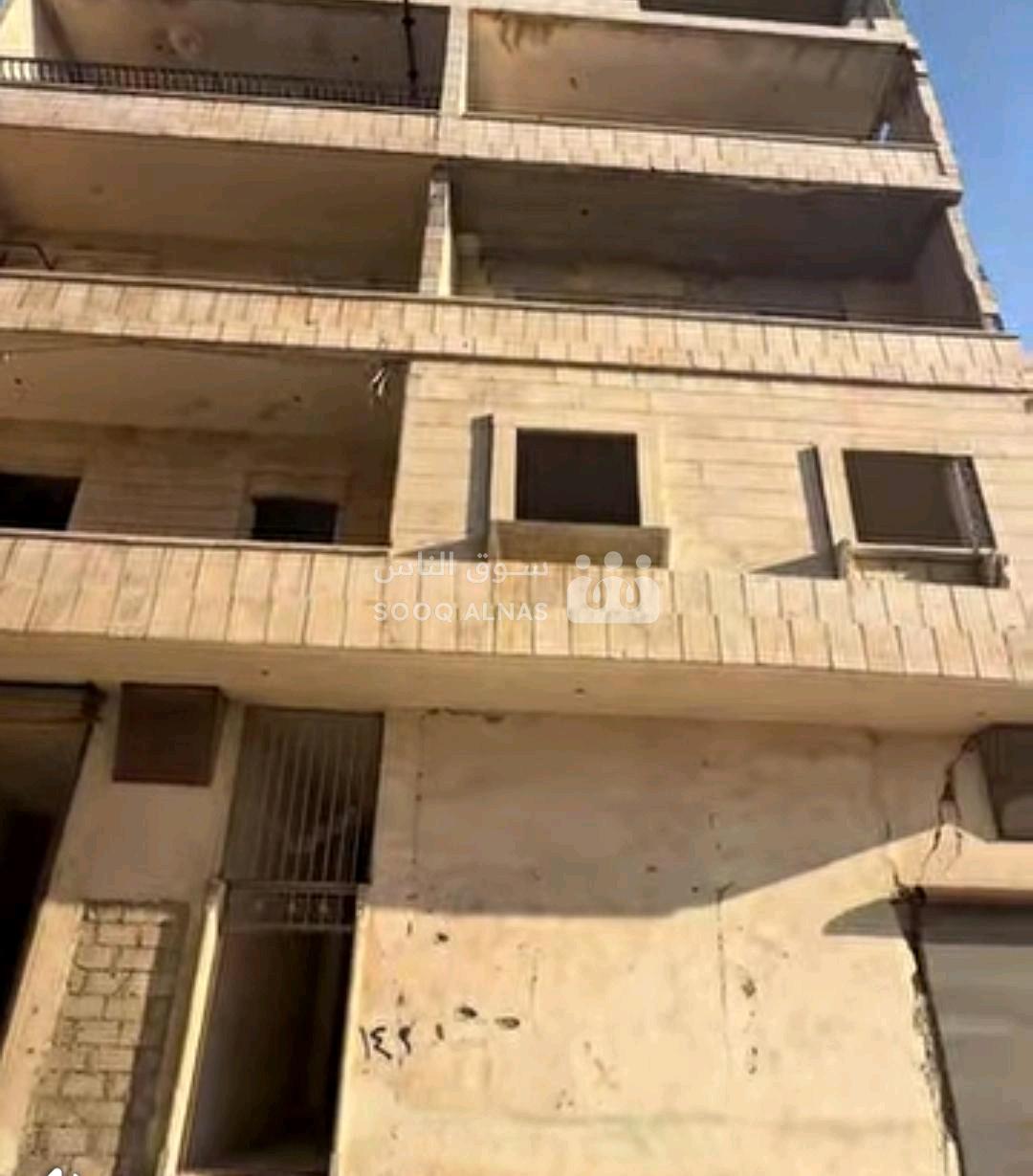شقتين سكنيات طابق تالت للبيع